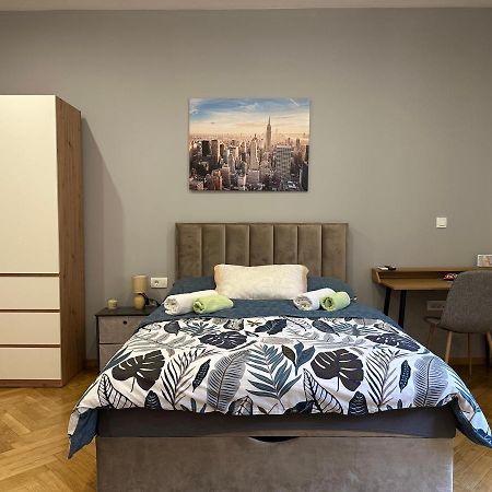 Studio Apartment Fiorello I Rijeka Bagian luar foto